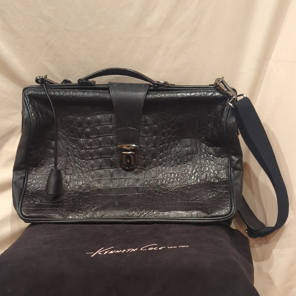 Kenneth Cole Black Leather Crocodile Textured Briefcase with Removable Strap
